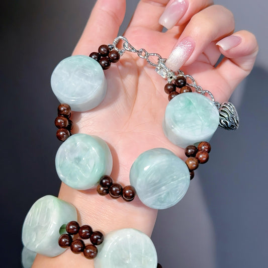 033 Jadeite Sandalwood Bracelet 2025 Energy High Quality Fashion Jewelry Beads Bracelet Gift